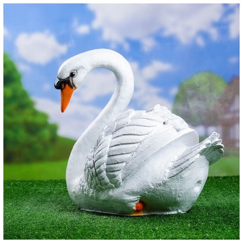Садовая фигура "Лебедь" белый