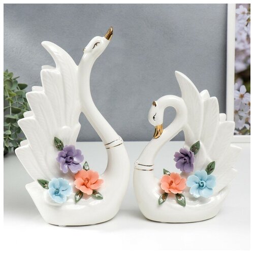Сувенир керамика "Два белых лебедя с цветами" набор 2 шт 21