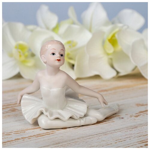 Сувенир керамика "Малышка-балерина в белом платье" 9