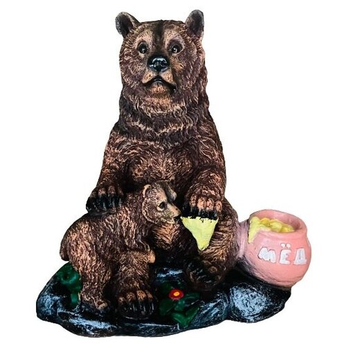 Садовая фигурка Медведь с медвежонком у бочки меда Н-30 см